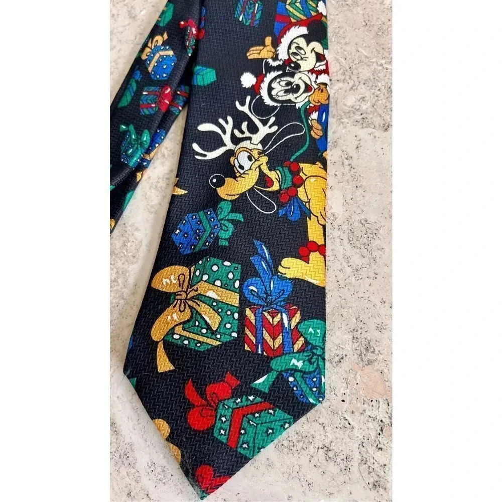 Disney Mickey Mens Unlimited Black Red Green Vintage Christmas‎ Presents Necktie